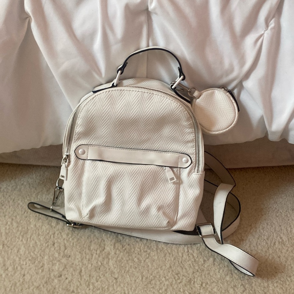 Steve Madden White mini leather bookbag